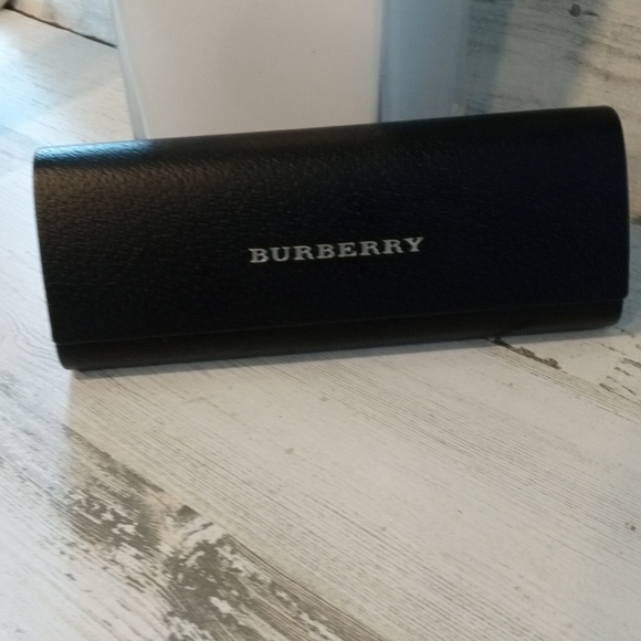 Burberry Eyewear Hard Shell Case - Picture 2 of 8
